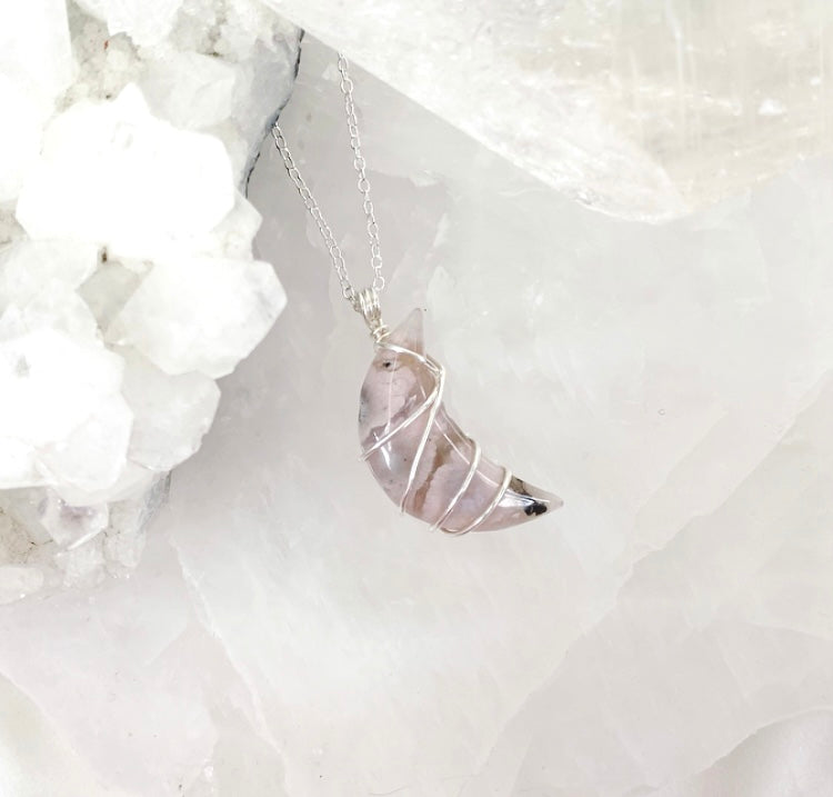 Flower Agate Moon Necklace (Silver)