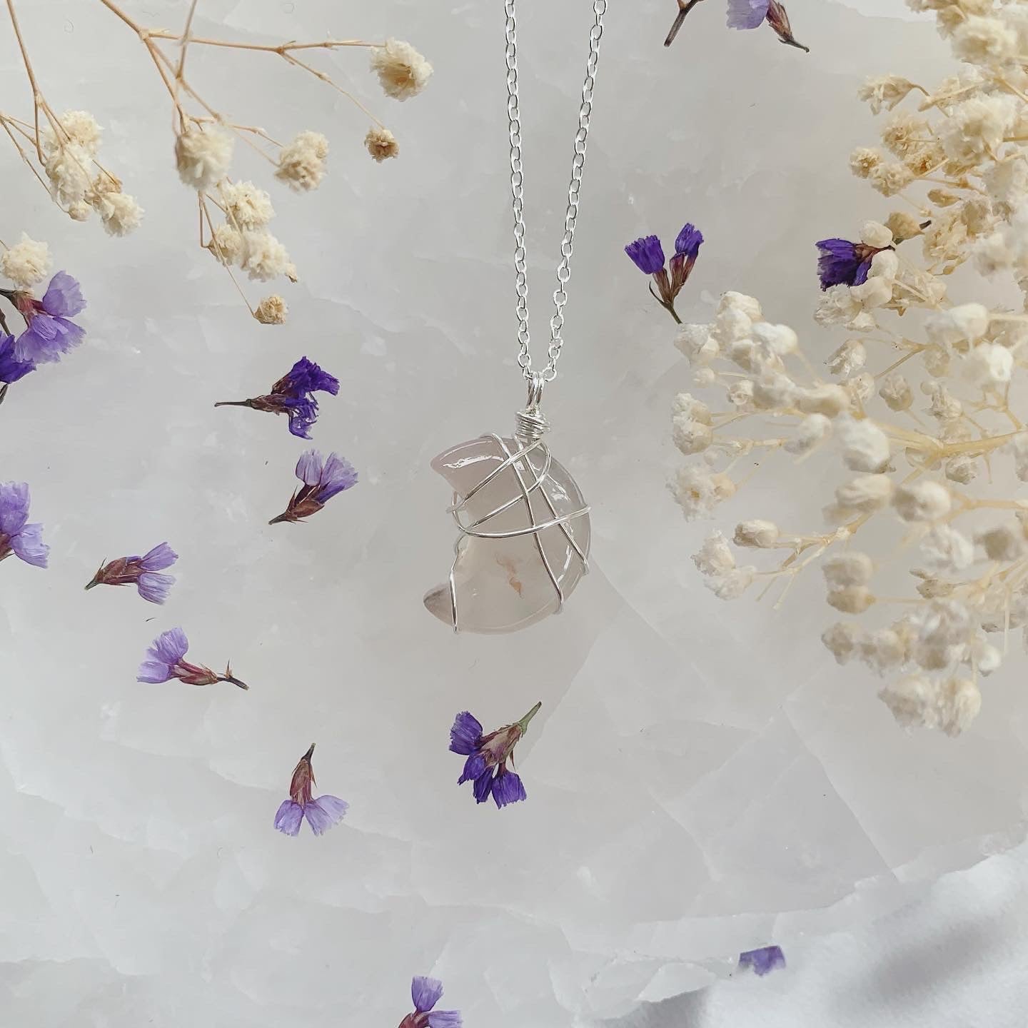 Flower Agate Moon Necklace (Silver)