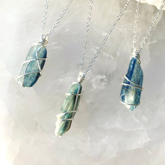 Kyanite Necklace (Silver)