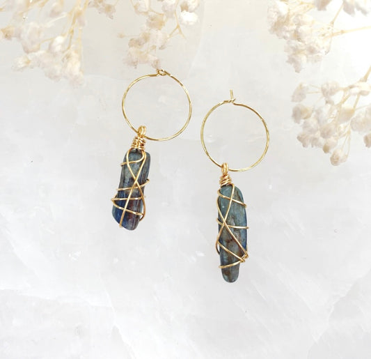 Kyanite Hoop Earrings (Gold)