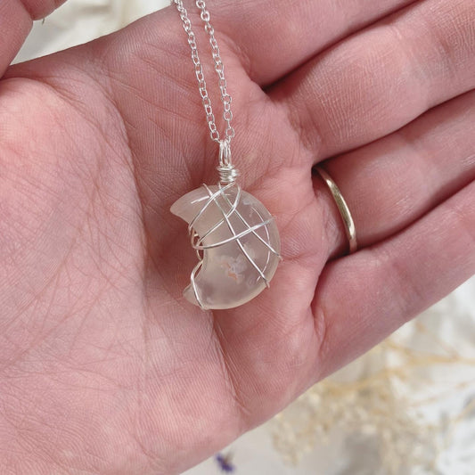 Flower Agate Moon Necklace (Silver)