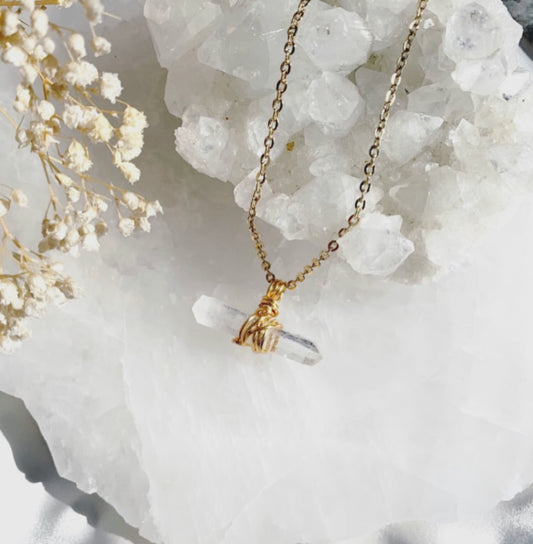 Clear Quartz Necklace (Gold)